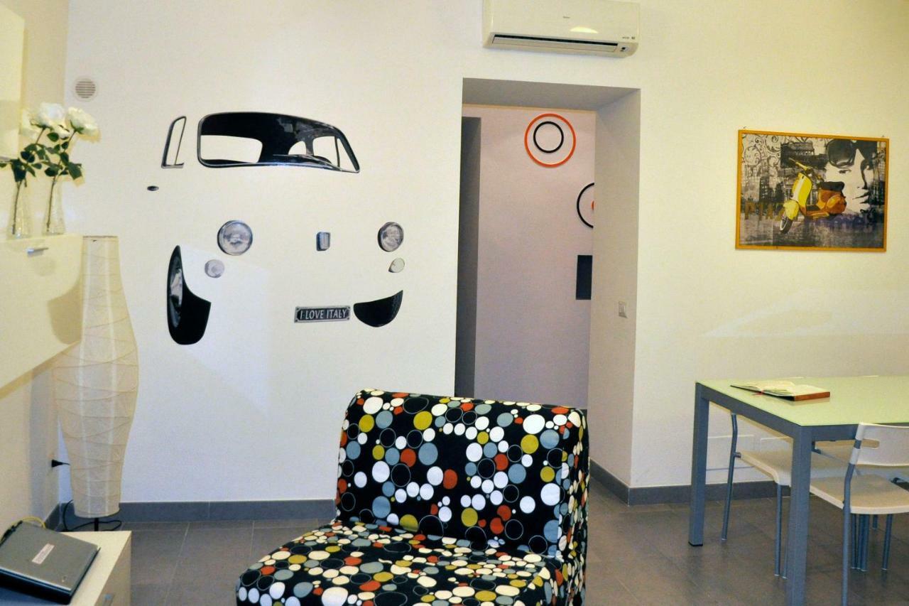 Apartamento Cheap And Chic White At Coliseum *